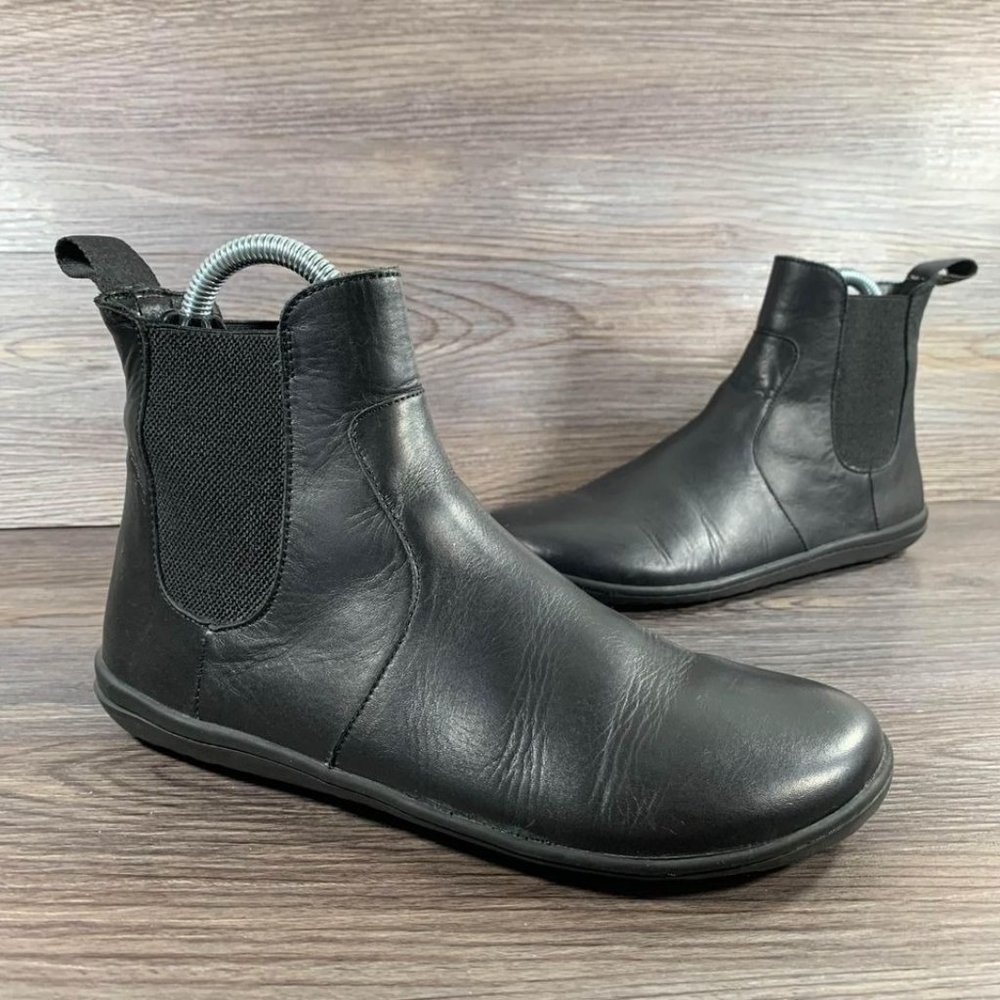 Vivobarefoot Fulham Black Leather Chelsea Ankle Booties Women’s Size 8 (38)